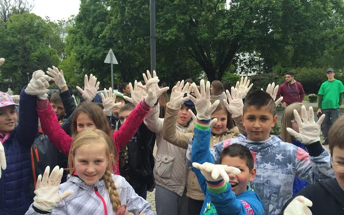 Kesztyűt ragadtak a vörösmartysok is