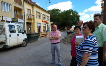 A tervek szerint haladnak a munkálatok a Szabadság téren