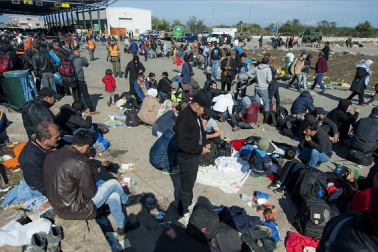 Illegális bevándorlás - Európának mielőbb dönteni kell!